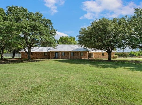 7209 W Fm 922, Era, TX 76238