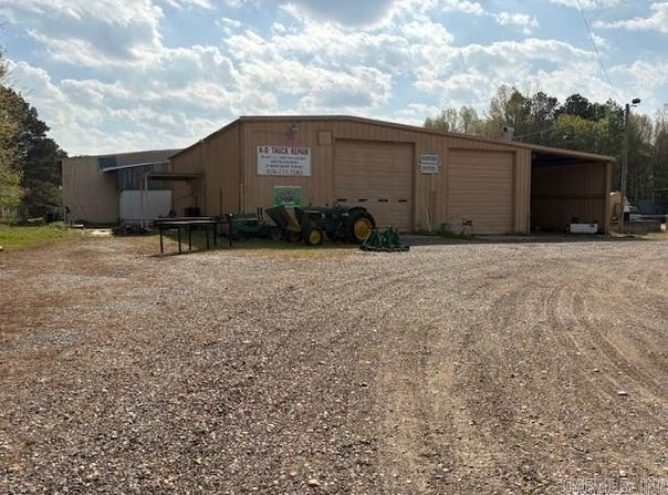 3091 Highway 32 N, Hope, AR 71801
