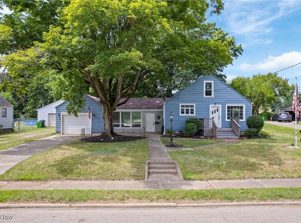 155 25th Street SE, Massillon, OH 44646