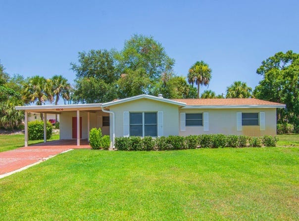 4606 30th Avenue, Vero Beach, FL 32967