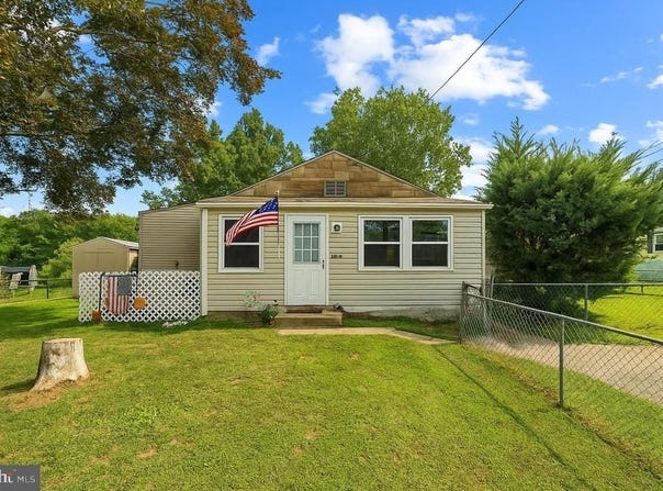 464 S ANDREWS AVENUE, GLENOLDEN, PA 19036