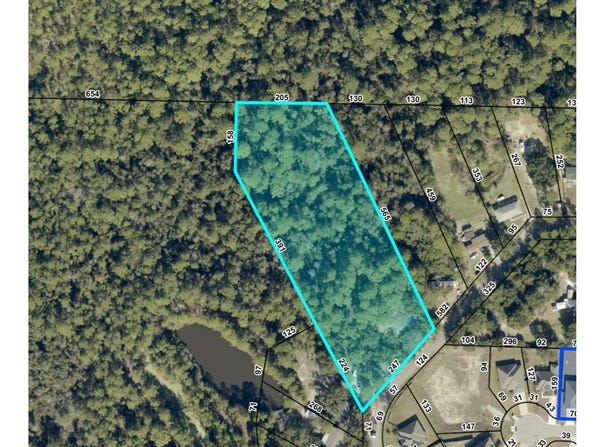 6002 Clay Cir, Gulf Breeze, FL 32563