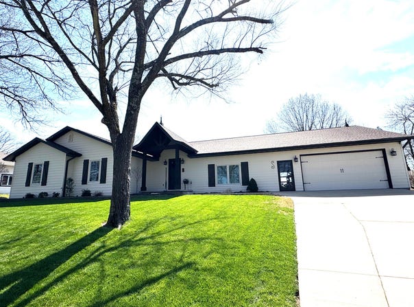 8 Midview Drive, Kimberling City, MO 65686