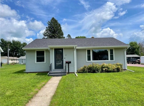 501 N Jackson Avenue, Springfield, MN 56087