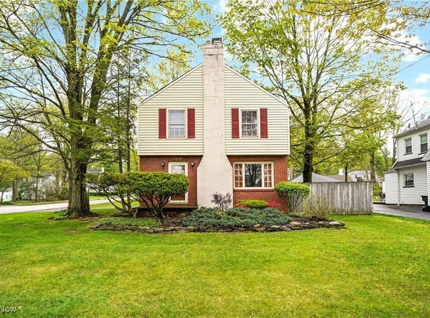7219 N Lima Road, Poland, OH 44514