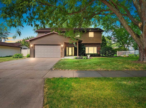 3547 N WINDWARD Lane, APPLETON, WI 54911