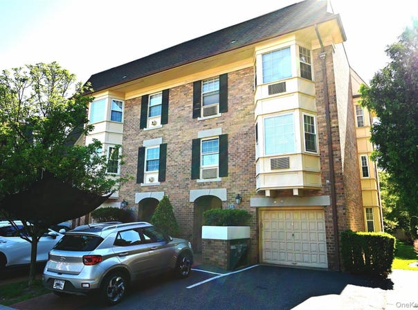13-21 Michael Court, Bayside, NY 11360