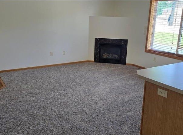 5293 Manchester Drive, Maple Plain, MN 55359