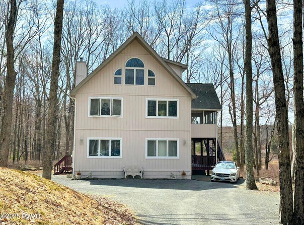 115 Buckboard Lane, Lords Valley, PA 18428
