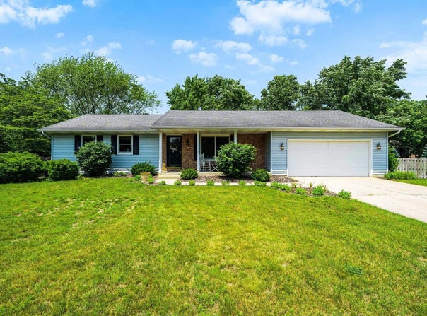 12199 Fields Farm Court, Granger, IN 46530-9126