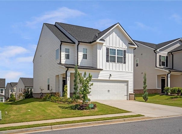 109 Gaston Court, Hoschton, GA 30548