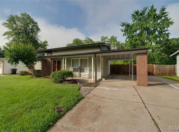 1340 Central Parkway, Florissant, MO 63031
