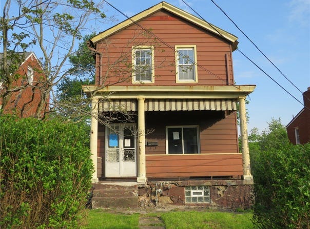 407 Linnview Ave, Carrick, PA 15210