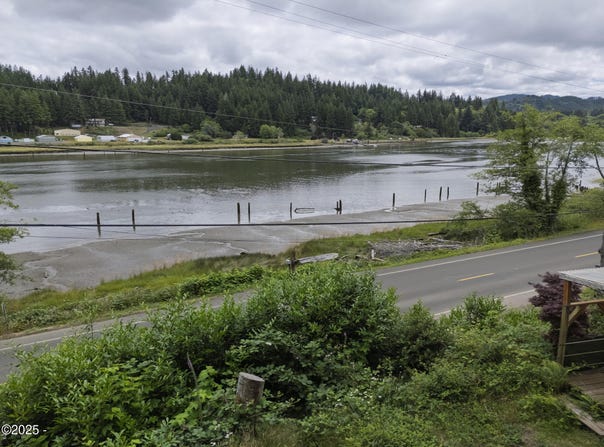 10679 Yaquina Bay Road, Toledo, OR 97391