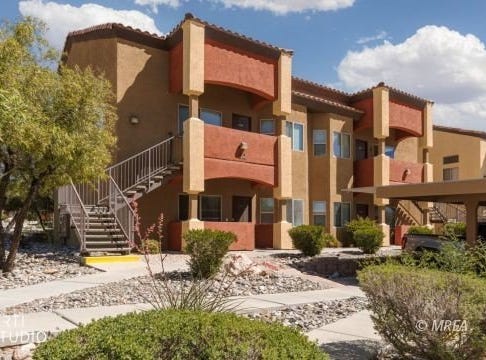 890 Kitty Hawk Dr, Mesquite, NV 89027