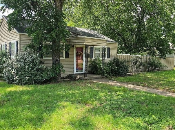 730 Indiana Street, Graham, TX 76450