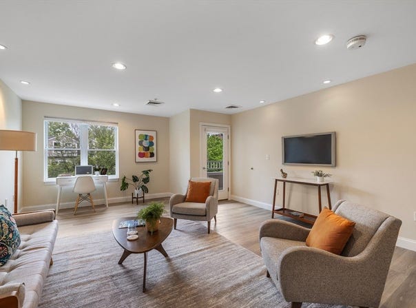 320 Rindge Ave, Cambridge, MA 02140