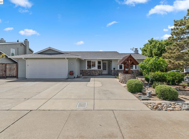 1135 Killarney St, Livermore, CA 94550