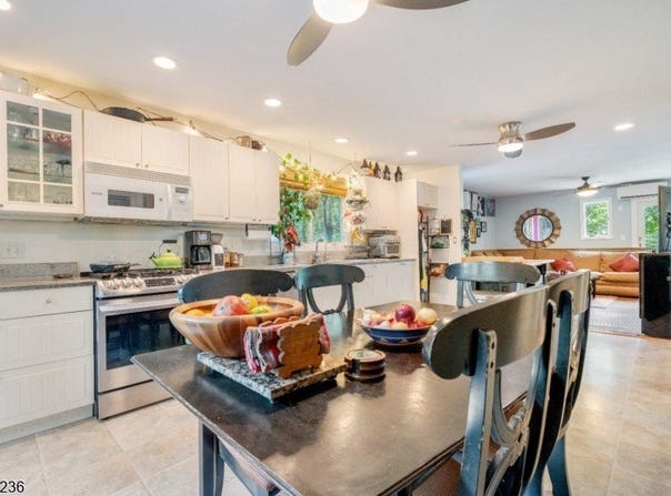 507 Abricada Rd, Vernon Twp., NJ 07422-1503