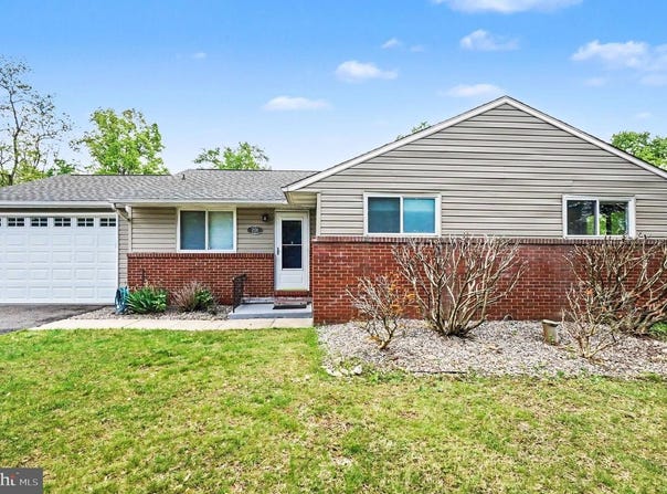 201 MOUNTAIN RD, FALLSTON, MD 21047