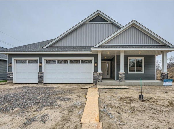 6326 Goodwin Lane, Wyoming, MN 55092