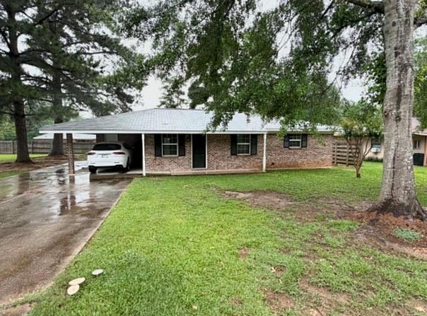 110 Ave. D, ELLISVILLE, MS 39437