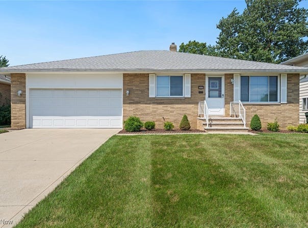 6880 Lynett Drive, Parma, OH 44129