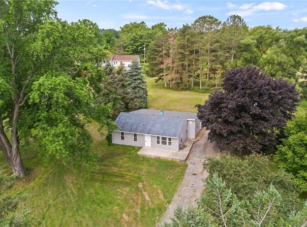 1728 Dalton Road, Lima, NY 14485