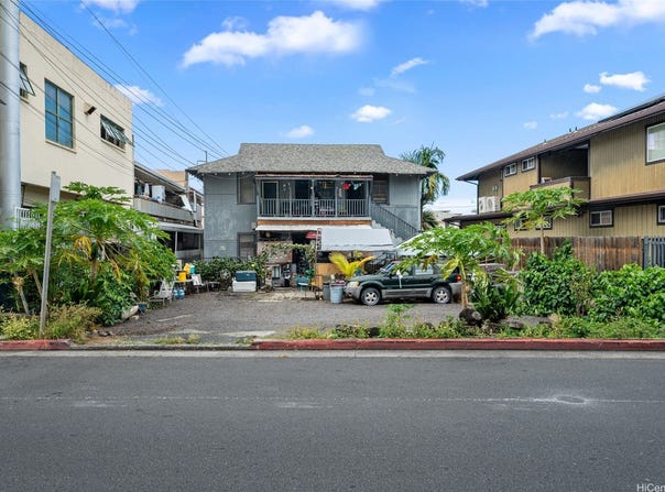 507 Hiram Lane, Honolulu, HI 96817