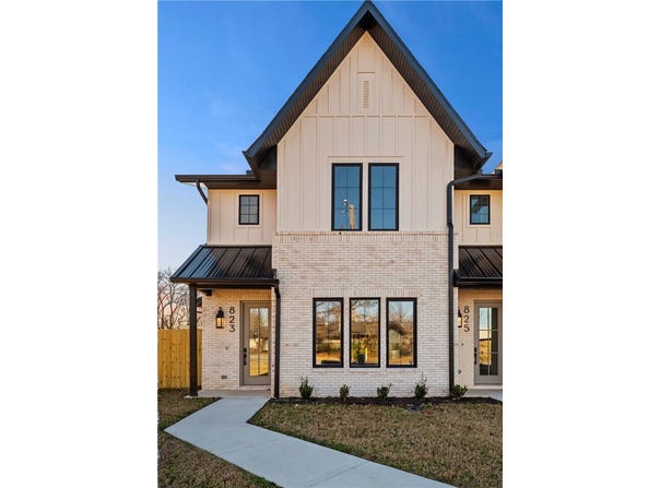 823 NW 14th Street, Bentonville, AR 72712