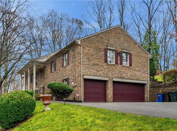 4948 Simmons Circle, Export, PA 15632