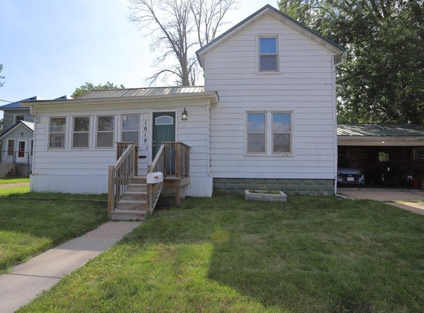 1019 Academy Street, Elroy, WI 53929