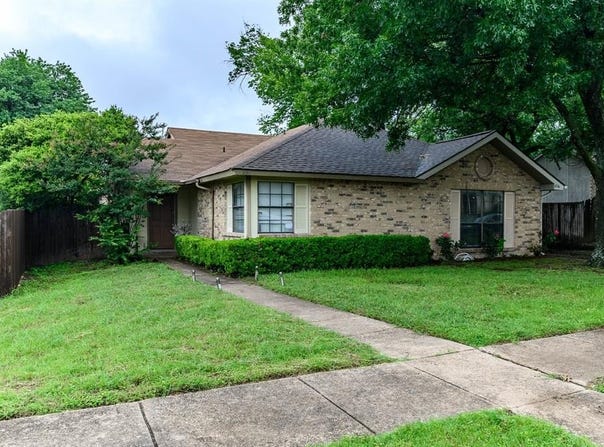 434 Pogue Street, Cedar Hill, TX 75104