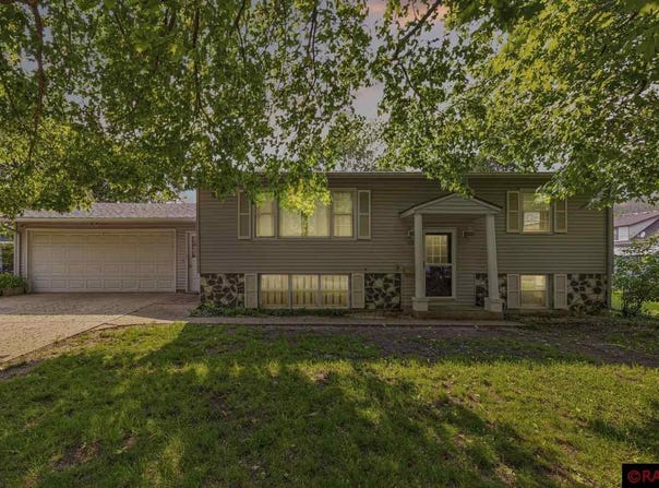 116 Selby Avenue, Owatonna, MN 55060