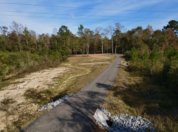 3200 E Chipper Rd, Cantonment, FL 32533