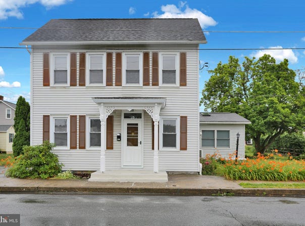 238 PENN Street, TOPTON, PA 19562