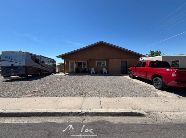 2333 E 11th Street, Farmington, NM 87401