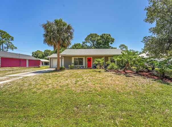 1420 18th Avenue SW, Vero Beach, FL 32962