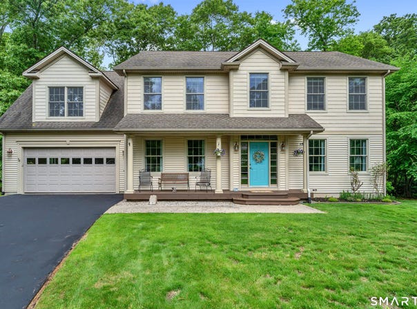 3 Arrowhead Trail, Waterford, CT 06385