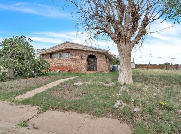 308 N 5th St, Coahoma, TX 79511