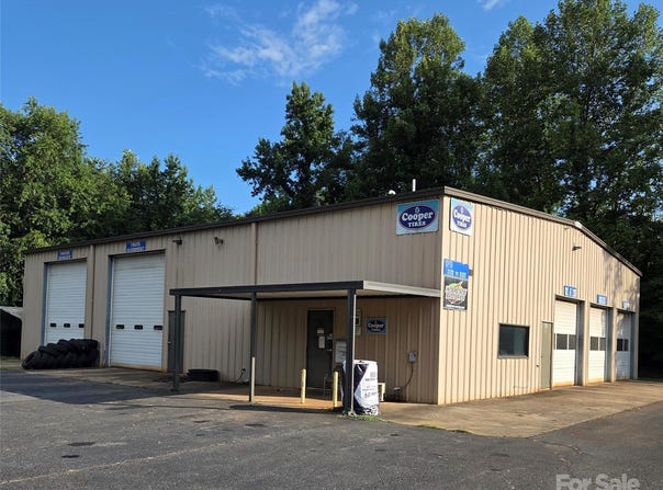 912 NC 18 US 64 Highway, Morganton, NC 28655