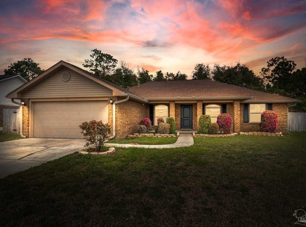 323 Tree Swallow Dr, Pensacola, FL 32503