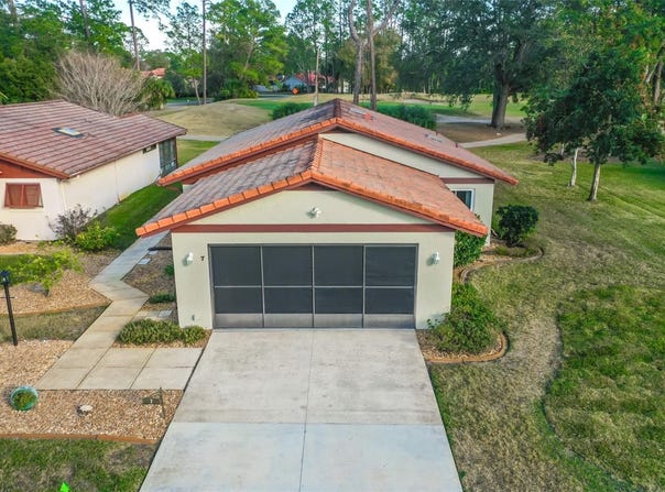 7 LAGO VISTA PLACE, PALM COAST, FL 32164
