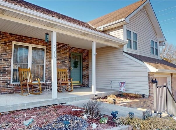 2065 Ridgeview Drive, Sedalia, MO 65301