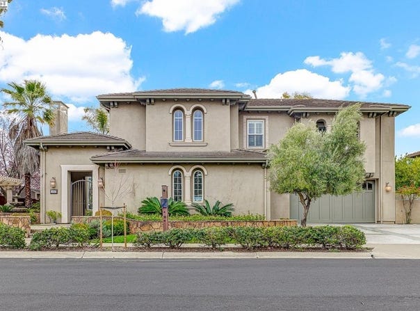 1037 Sunset Creek Ln, Pleasanton, CA 94566