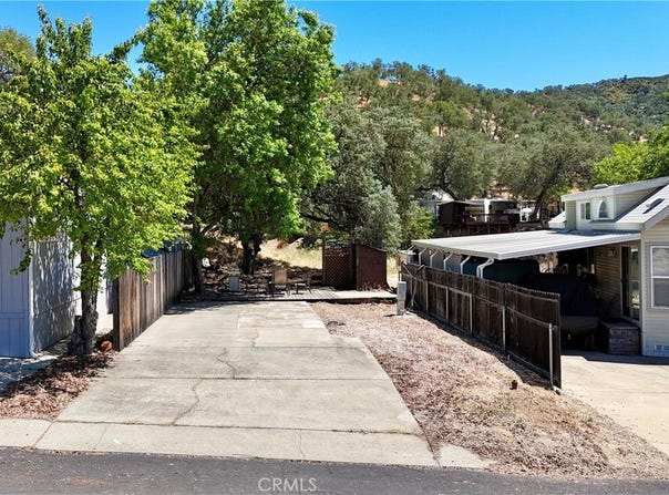 2148 Yellow Feather Circle, Paso Robles, CA 93446
