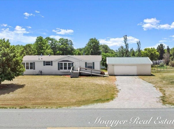 3516 140th Avenue, Hamilton, MI 49419