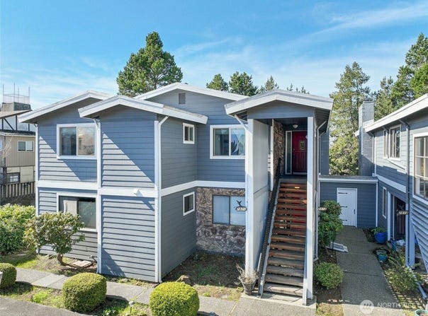 2520 Cascade Place West, University Place, WA 98466