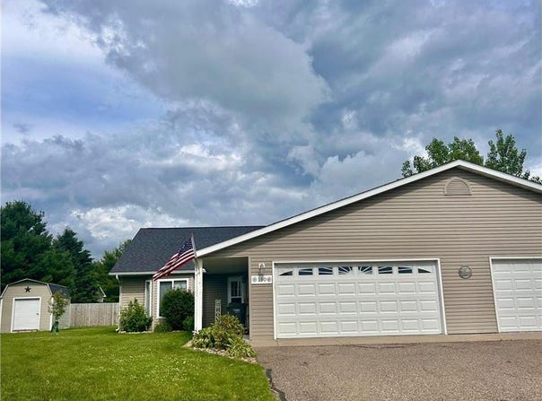 150 Willow Circle, Baldwin, WI 54002