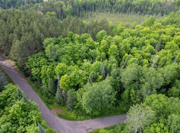 9552a SNOWSHOE RD, Presque Isle, WI 54557